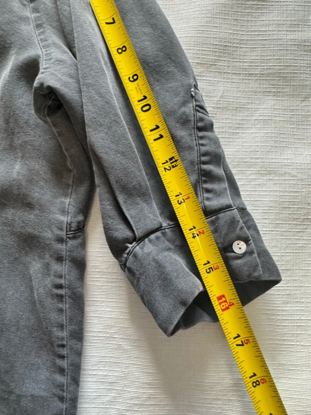 Zara Woman Small Gray Chambray
Denim Tencel 3/4 Sleeve Shirt
Office Small - Picture 7 of 9